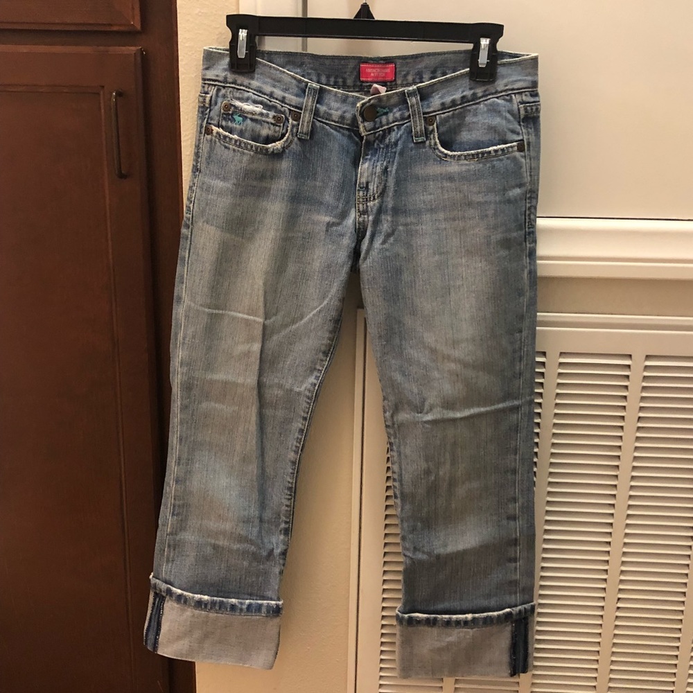 Abercrombie & Fitch cropped jeans